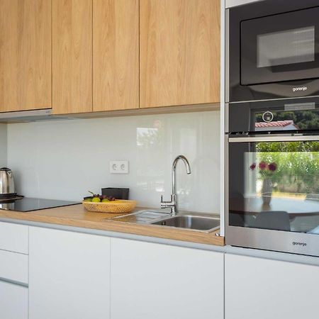 Apartments At Villa Frida Premantura Ngoại thất bức ảnh