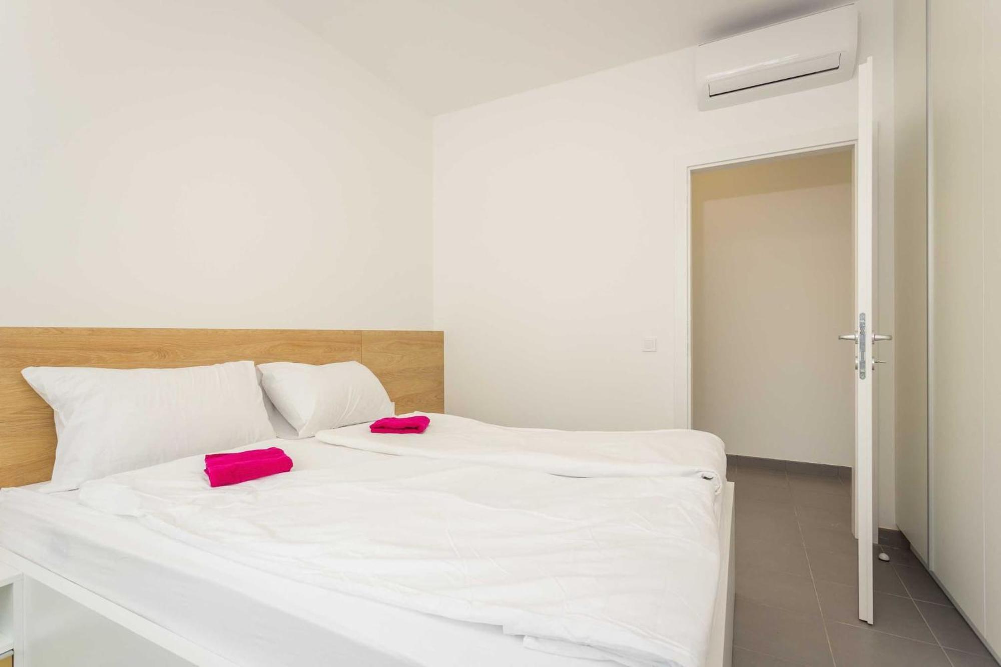 Apartments At Villa Frida Premantura Ngoại thất bức ảnh