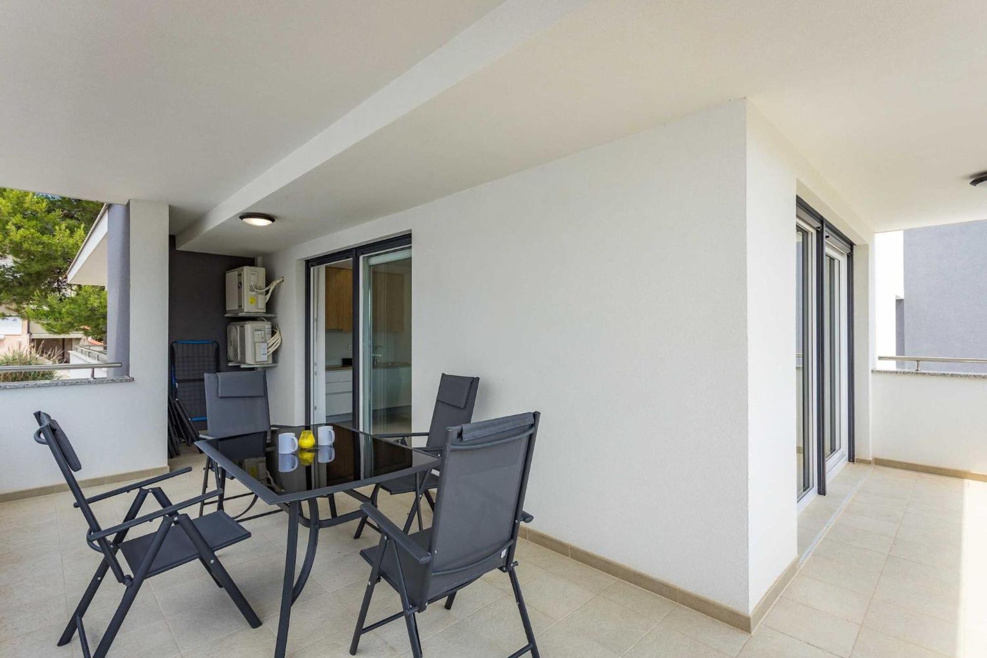 Apartments At Villa Frida Premantura Ngoại thất bức ảnh