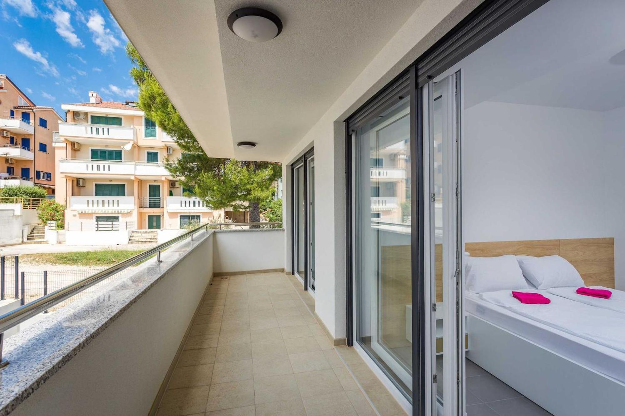 Apartments At Villa Frida Premantura Ngoại thất bức ảnh