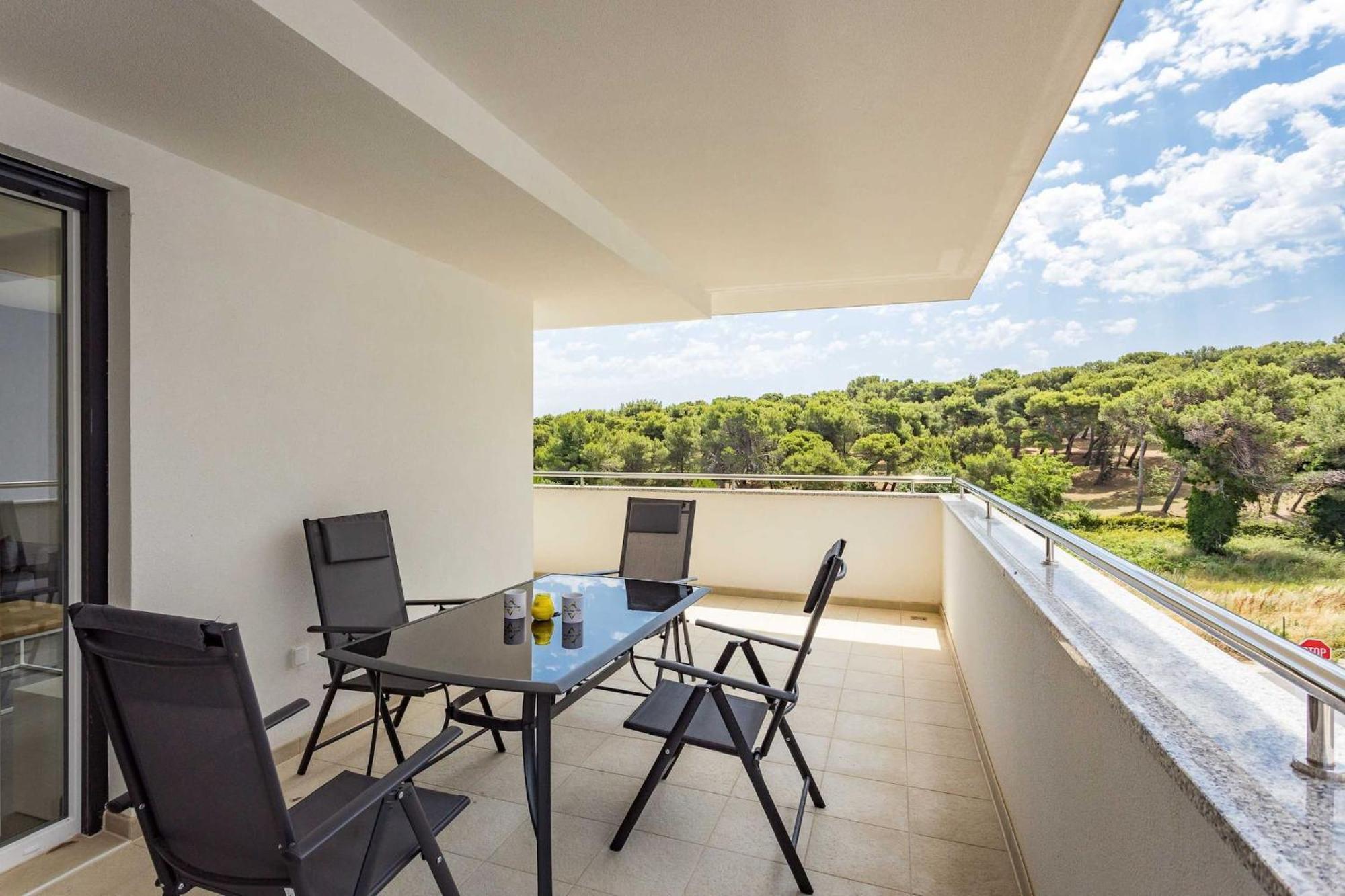 Apartments At Villa Frida Premantura Ngoại thất bức ảnh