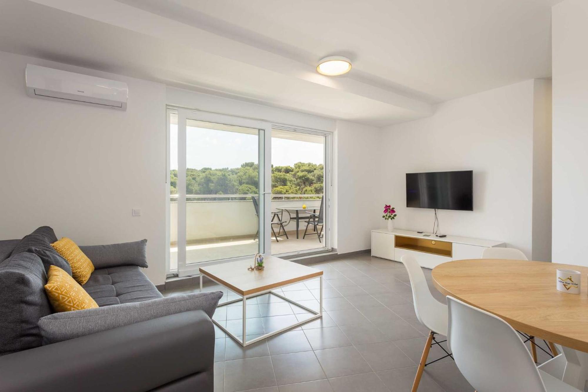 Apartments At Villa Frida Premantura Ngoại thất bức ảnh